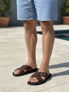 Men's Brown Leather Crossed-Strap Slide Sandals with Buckle MADE IN ITALY NEW